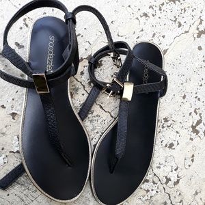 Shoedazzle Thong Sandals